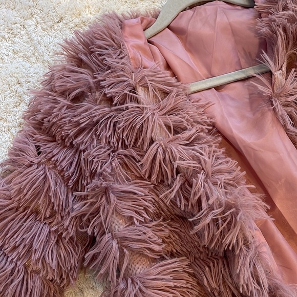 NWOT NEVER WORN - Picture 3 of 4